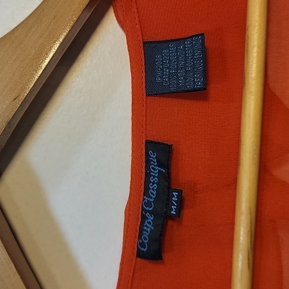 RED Sheer Ruffled collar and sleeve button up 3/4 sleeve. Size M - Picture 4 of 7